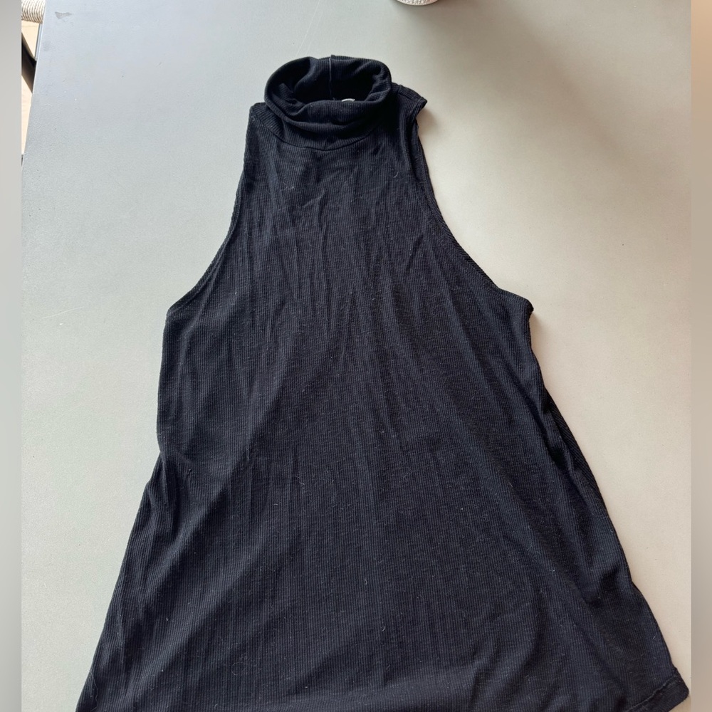Free people sleeveless black turtleneck
